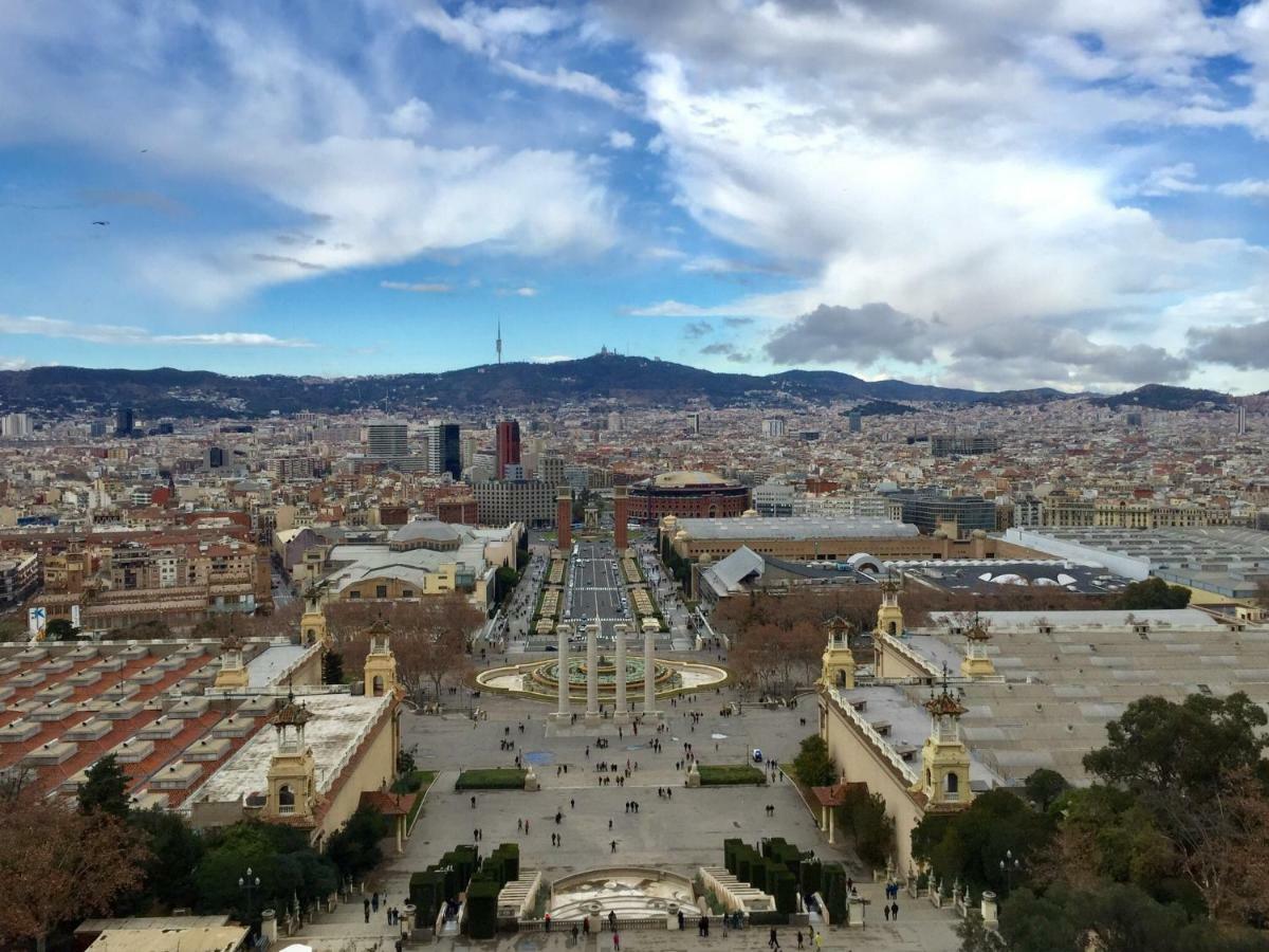 Camp Nou, Europa Fira - Modern Two-Bedroom Apartment With Heating ロスピタレート・デ・リョブレガート エクステリア 写真