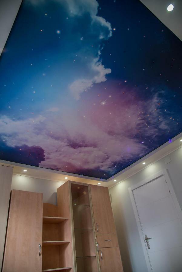 Camp Nou, Europa Fira - Modern Two-Bedroom Apartment With Heating ロスピタレート・デ・リョブレガート エクステリア 写真
