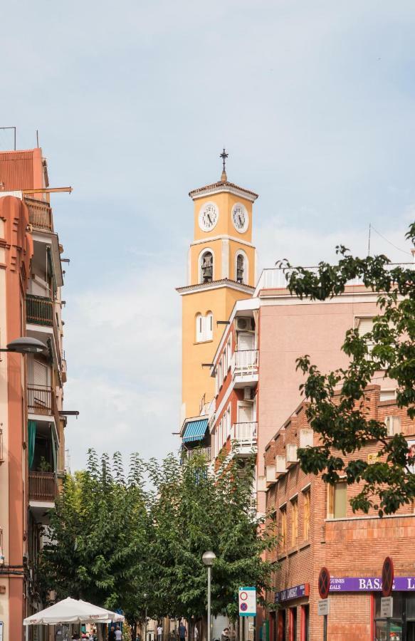 Camp Nou, Europa Fira - Modern Two-Bedroom Apartment With Heating ロスピタレート・デ・リョブレガート エクステリア 写真