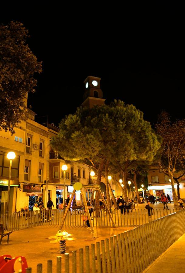 Camp Nou, Europa Fira - Modern Two-Bedroom Apartment With Heating ロスピタレート・デ・リョブレガート エクステリア 写真