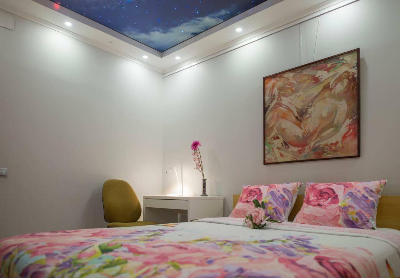 Camp Nou, Europa Fira - Modern Two-Bedroom Apartment With Heating ロスピタレート・デ・リョブレガート エクステリア 写真